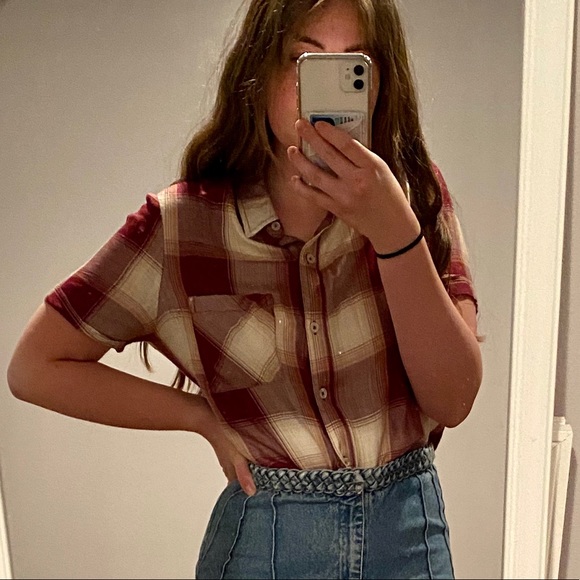 Burgundy plaid button down crop top - Picture 2 of 3